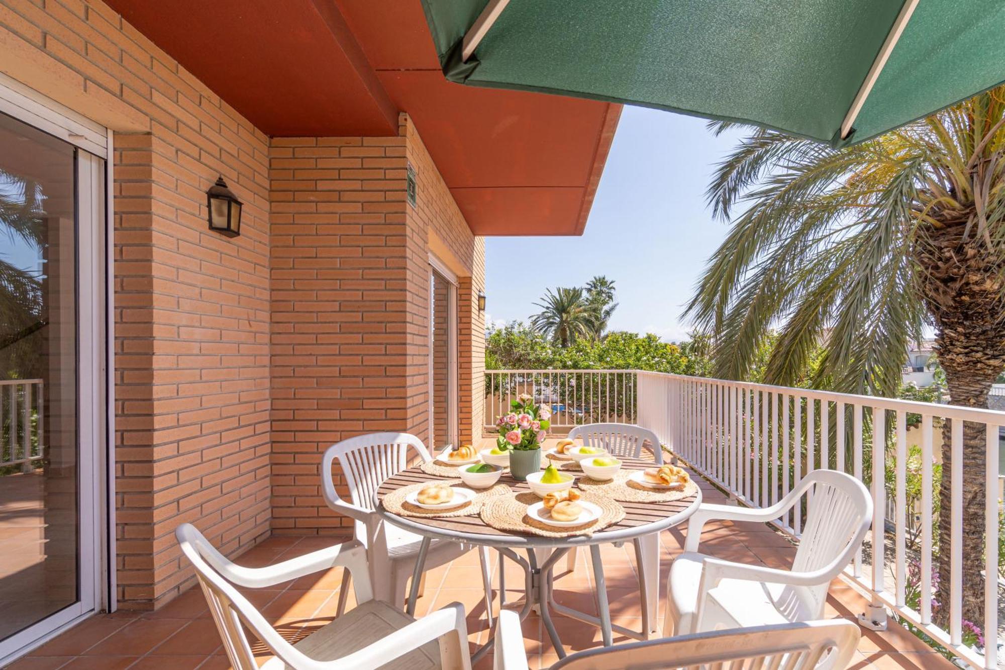 Jouvacations 2 Freser * Empuriabrava